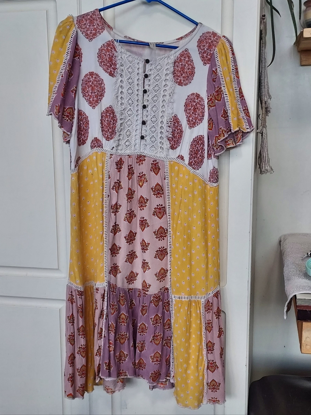 Anthropologie Cream Crochet Lace Top Size 6